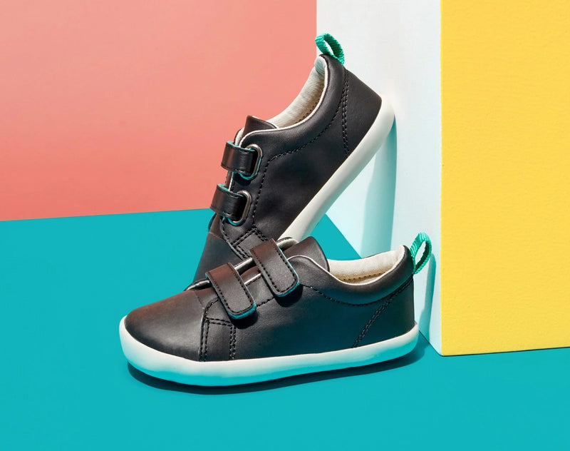 Side view of Ten Little Everyday Original - Space Black. Available at www.tenlittle.com