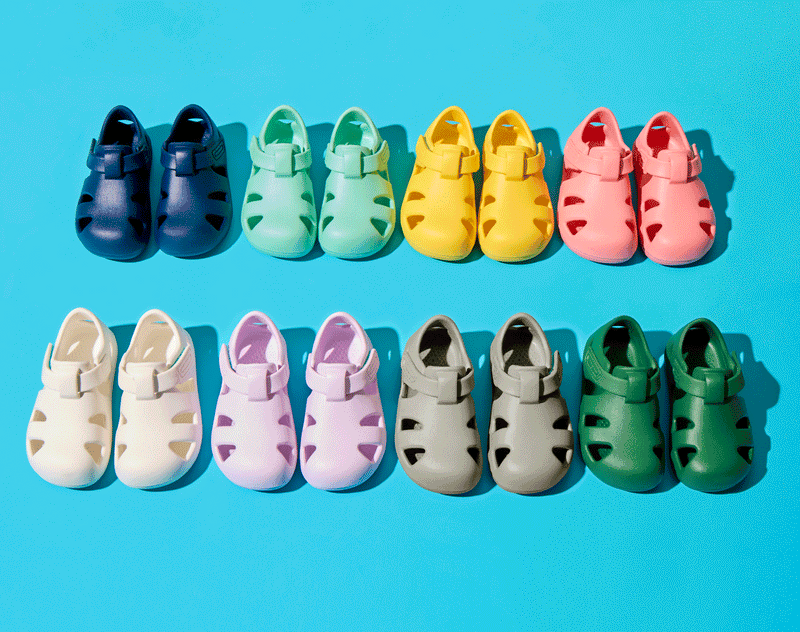 Top view GIF of Splash Sandals 2 - Assorted Colors. Available at www.tenlittle.com